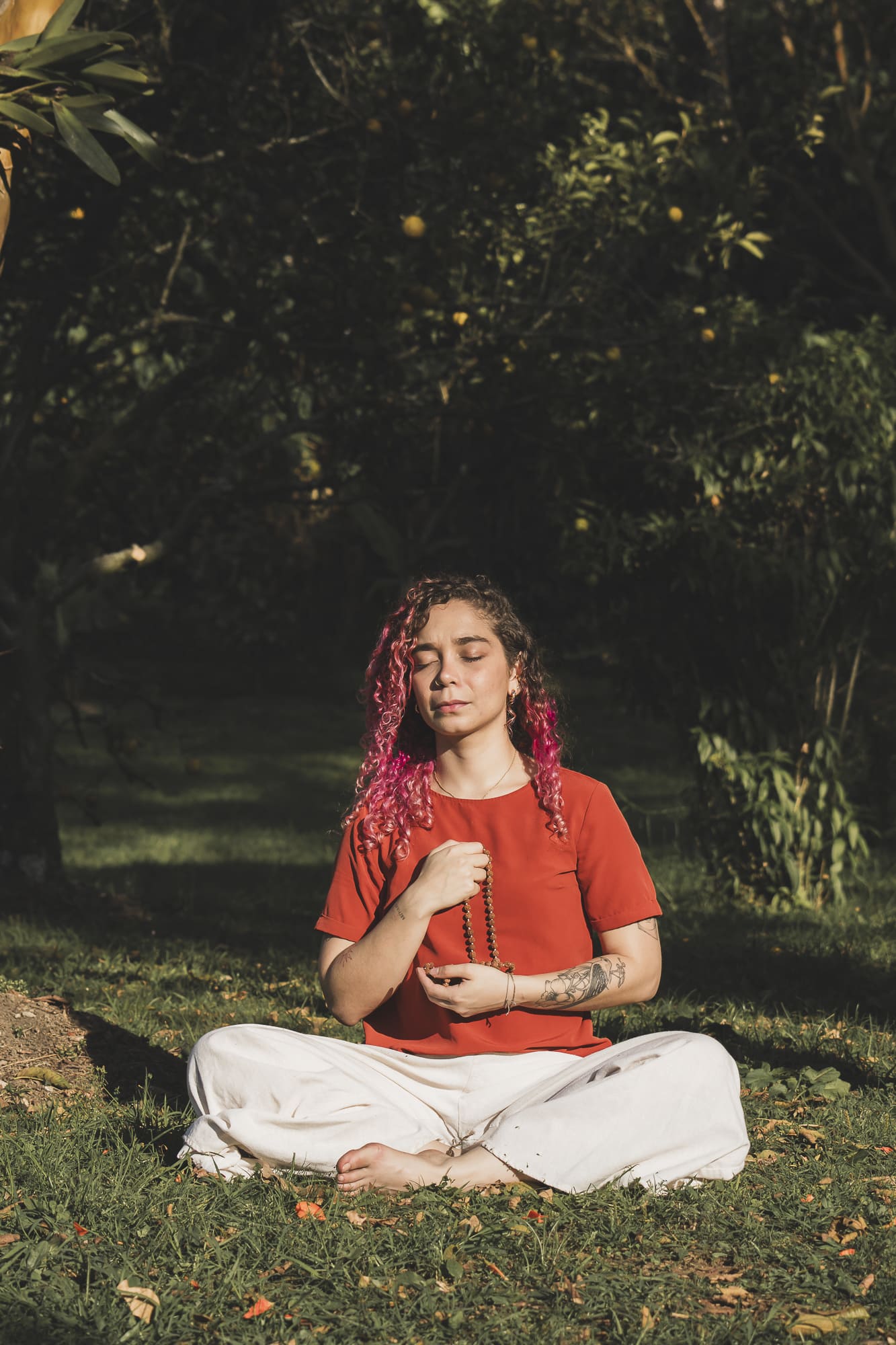 liss meditando con japa 2406. foto por mónica ledezma m